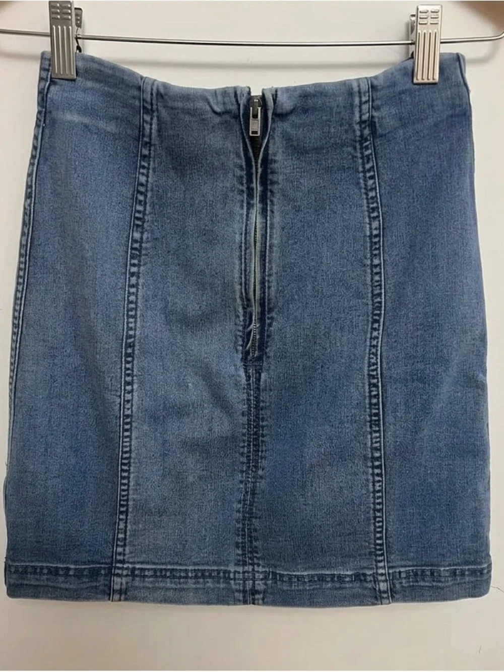 Classic denim mini skirt Free People size 4
